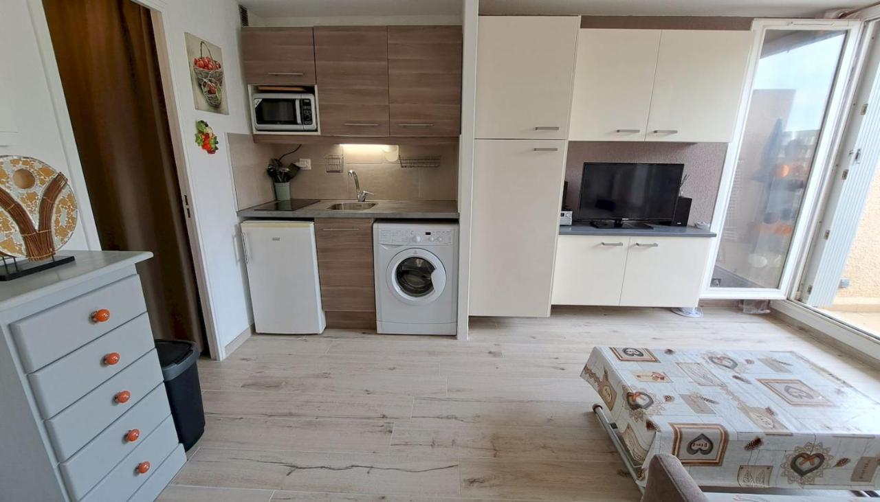 A 50 M De La Et Du Sentier Littoral Apartment *