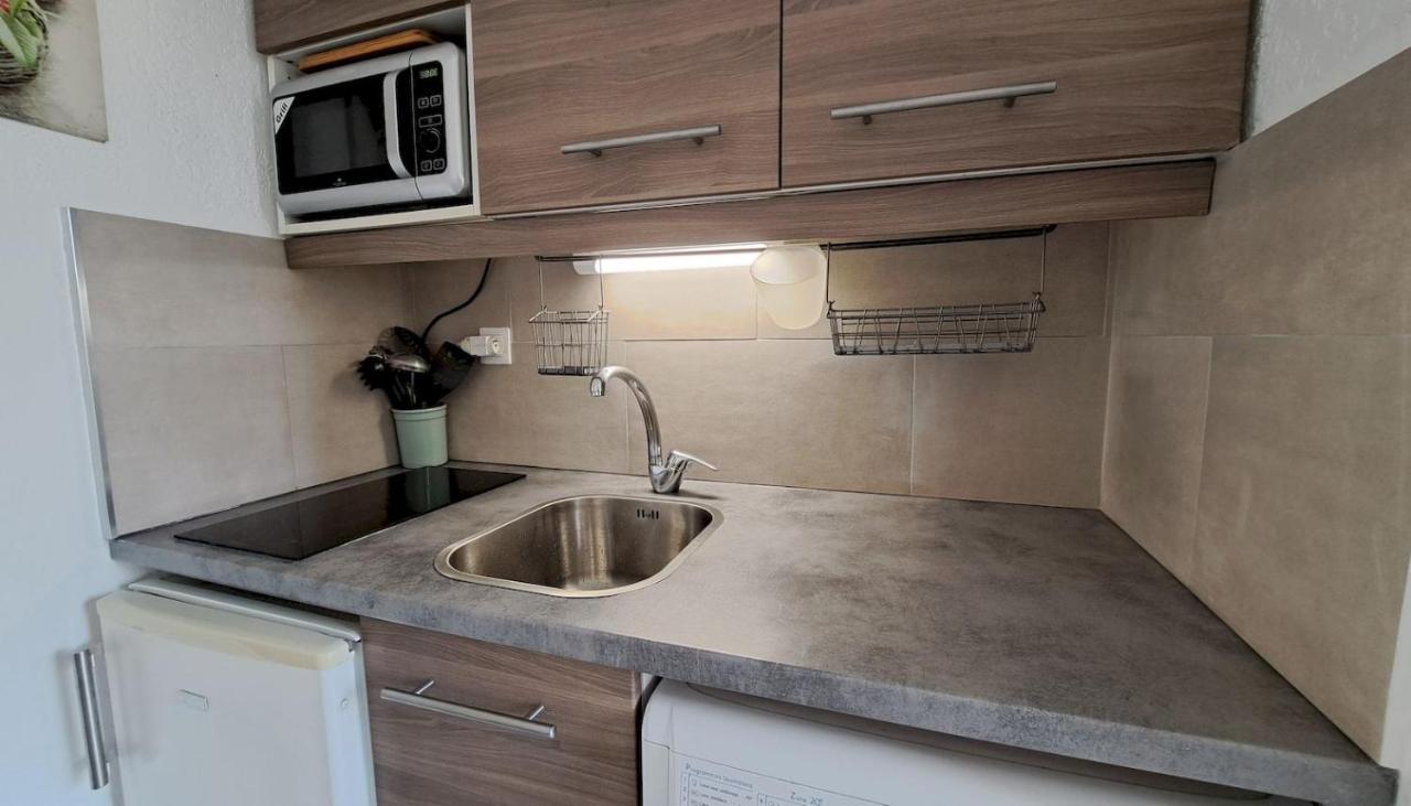 A 50 M De La Et Du Sentier Littoral Apartment Hyeres